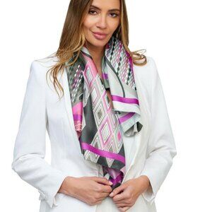 NWT Pia Rossini Carina Pink Scarf